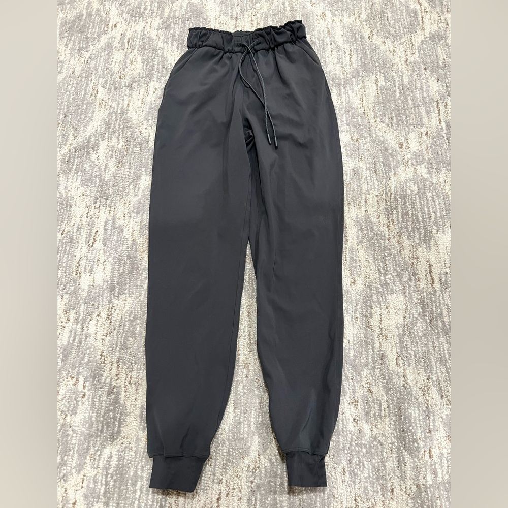 Lululemon Joggers - Size 0